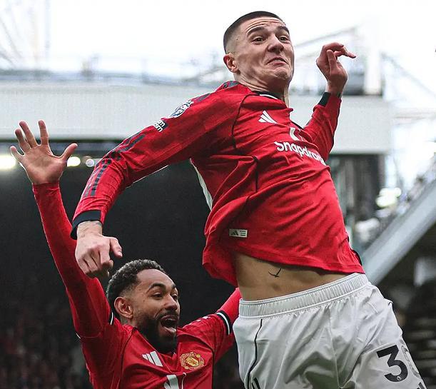 yl23455永利官网-足坛一夜动态！曼联复仇维拉，巴萨造5-2惨案，AC米兰吞赛季第3败